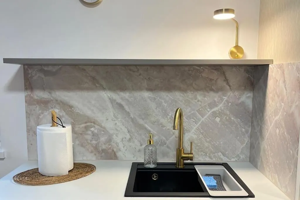 Apartment By Mare Zadar 0*,