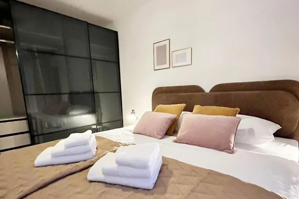Apartment By Mare Zadar