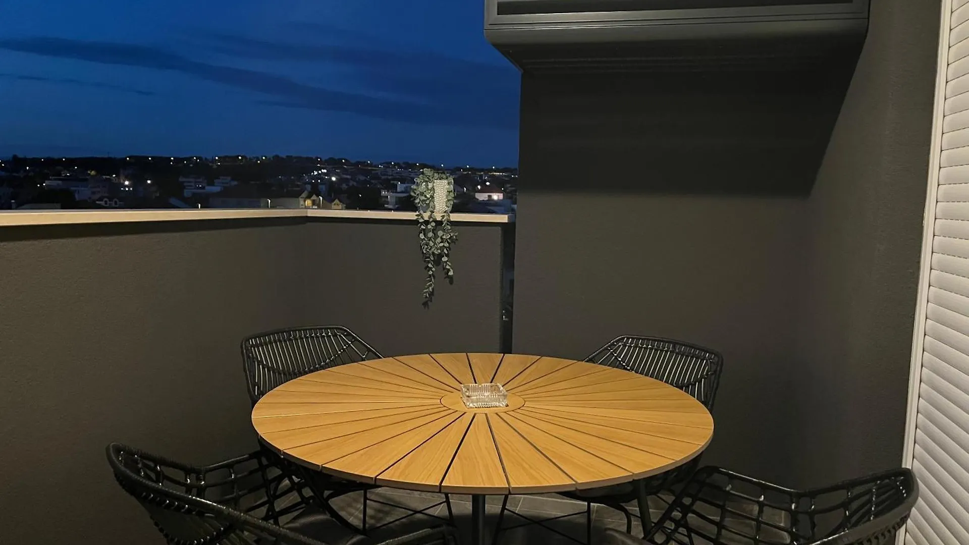 Apartment By Mare contacts